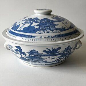 Vintage Canton Pagoda Porcelain Covered Dish Bowl Tureen Blue and White